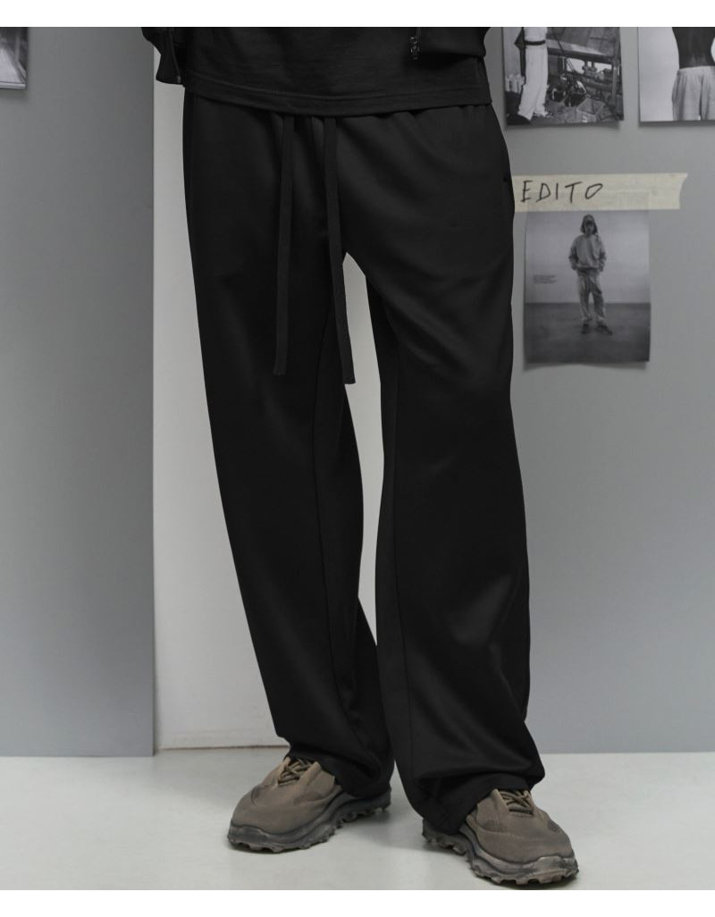 Pantaloni de trening