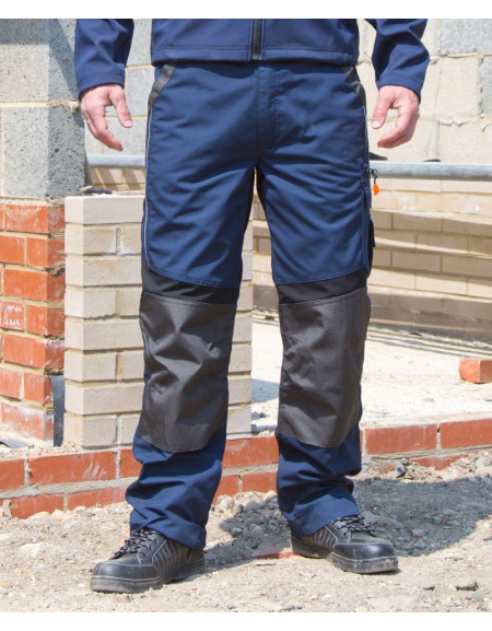 Pantaloni de lucru cu protecție genunchi